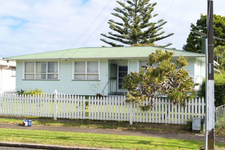 Photo of property in 8 Nogat Avenue, Papatoetoe, Auckland, 2024