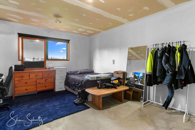 Photo of property in 105 Gorge Road, Maungaturoto, 0520