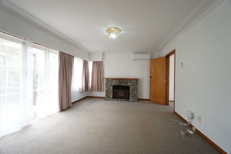 Photo of property in 494 Blockhouse Bay Road, Blockhouse Bay, Auckland, 0600