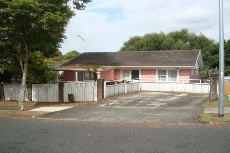 Photo of property in 16 Rotoiti Avenue, Pakuranga Heights, Auckland, 2010