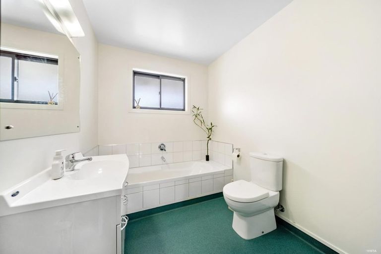 Photo of property in 282 Lakeview Terrace, Lake Hawea, Wanaka, 9382