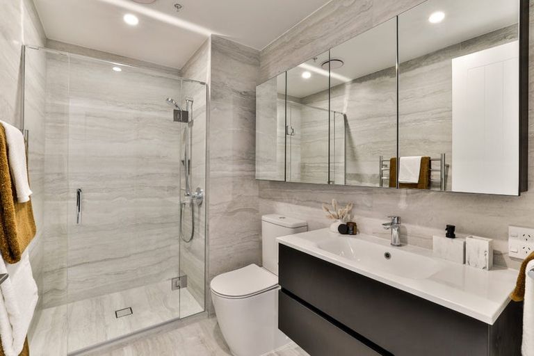 Photo of property in 109 Hibiscus Drive, Orewa, 0931