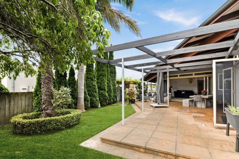 Photo of property in 207 Avenue Road, Greenmeadows, Napier, 4112