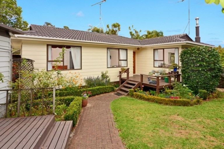 Photo of property in 88 Powrie Street, Glenfield, Auckland, 0629