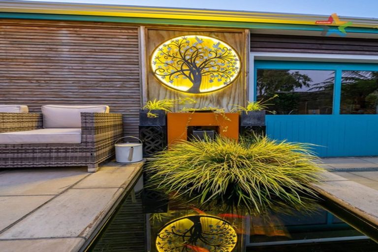 Photo of property in 27 Holyoake Crescent, Avalon, Lower Hutt, 5011