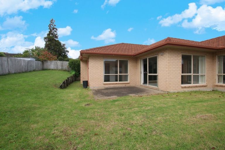 Photo of property in 15 Chelmsley Avenue, Henderson, Auckland, 0612