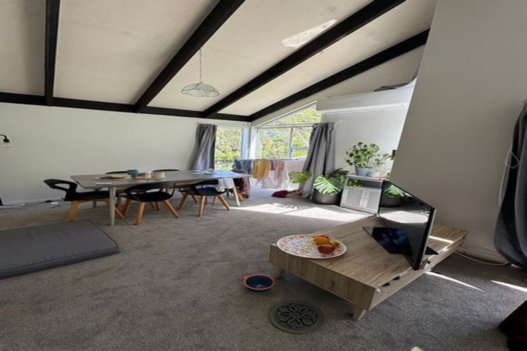 Photo of property in 7a Buxton Avenue, Karori, Wellington, 6012