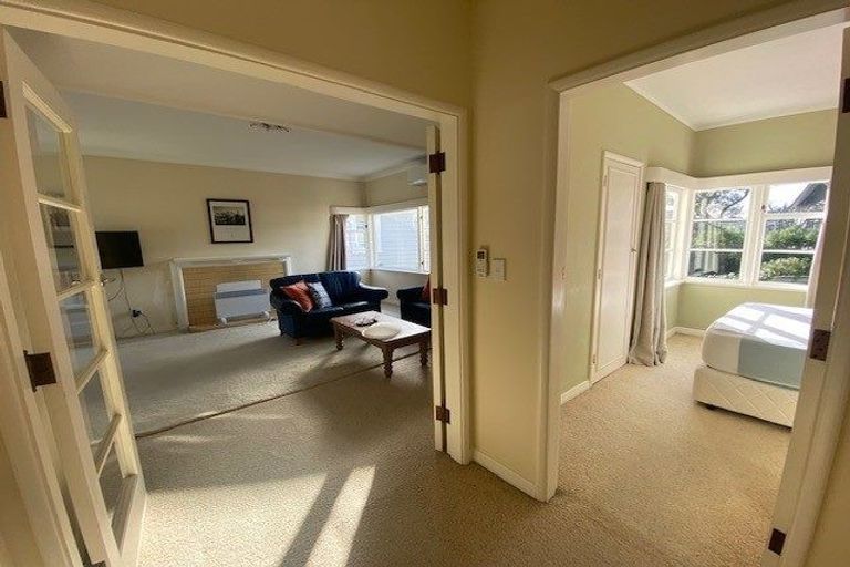 Photo of property in 6a Sefton Street, Wadestown, Wellington, 6012