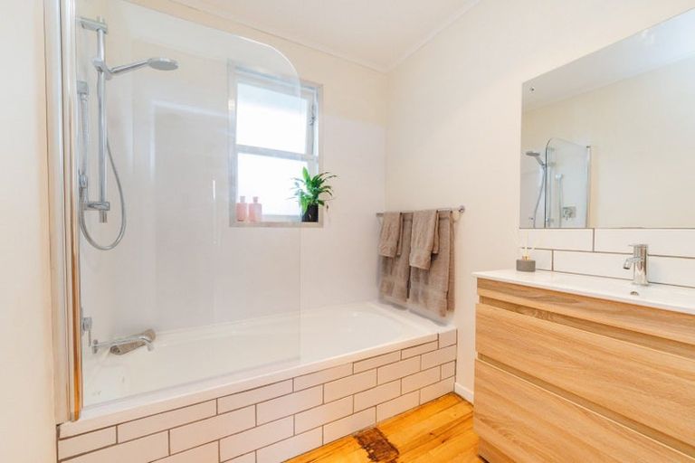 Photo of property in 66 Phillips Street, Sanson, 4817