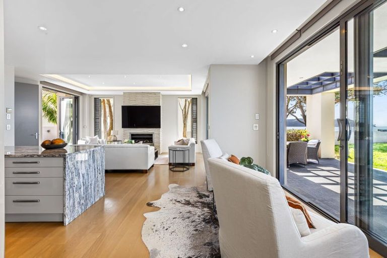 Photo of property in 359 Hibiscus Coast Highway, Orewa, 0931