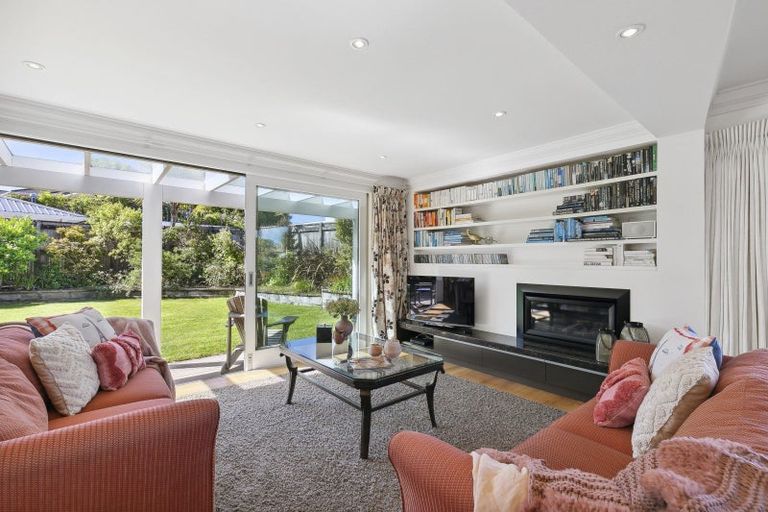 Photo of property in 11 Bristow Place, Karori, Wellington, 6012