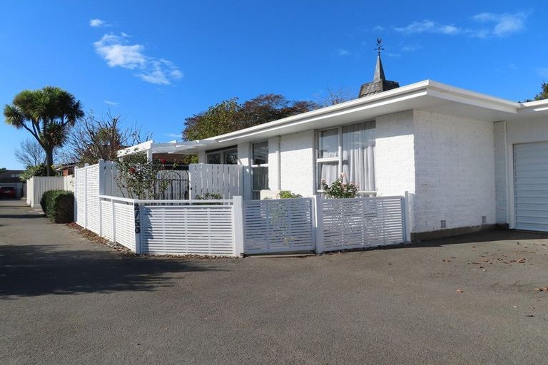Photo of property in 2/50 Selwyn Street, Somerfield, Christchurch, 8024