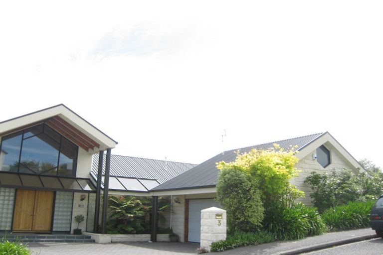 Photo of property in 3 Blencathra Place, Westmorland, Christchurch, 8025