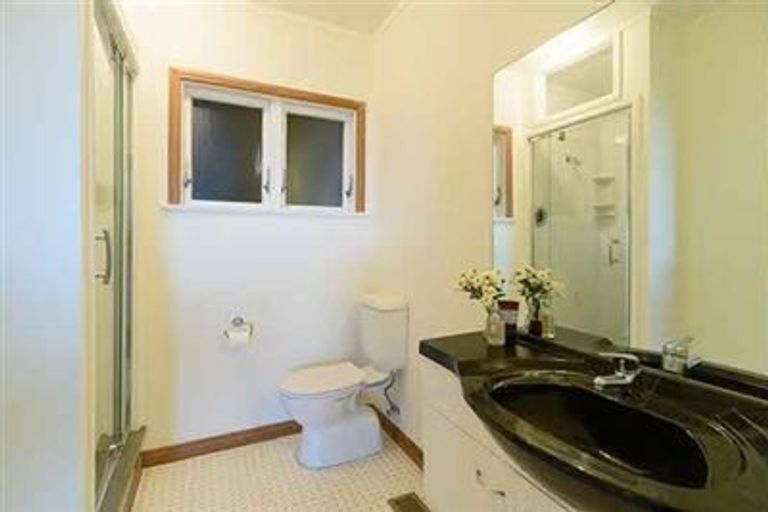 Photo of property in 58 Rama Crescent, Khandallah, Wellington, 6035