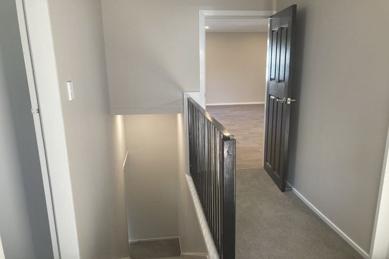 Photo of property in 38 August Street, Stokes Valley, Lower Hutt, 5019