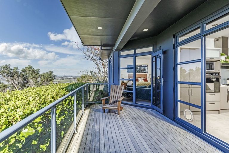 Photo of property in 15 Maire Road, Orewa, 0931