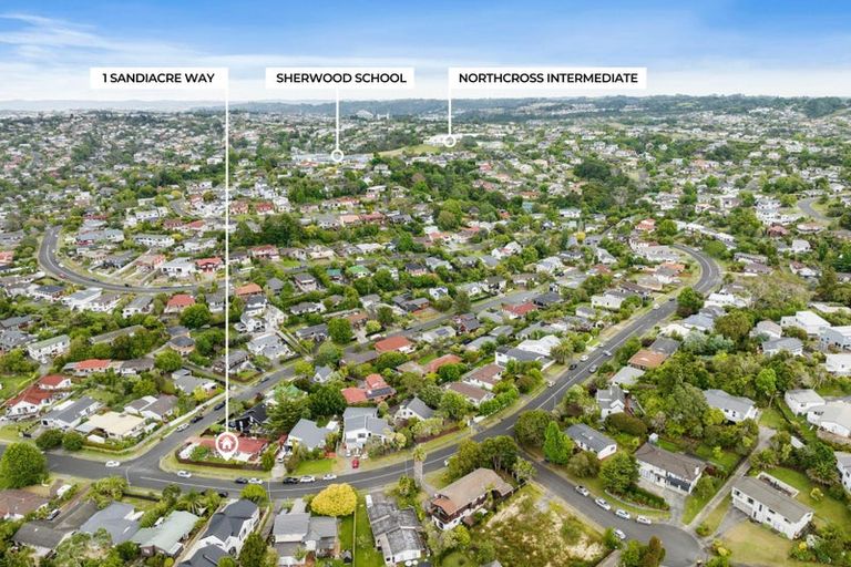 Photo of property in 103 Stapleford Crescent, Browns Bay, Auckland, 0630