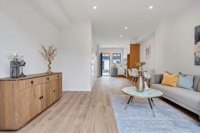 Photo of property in 2/5 Matata Place, Dallington, Christchurch, 8061