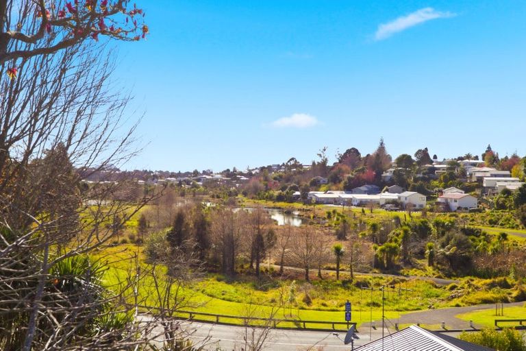 Photo of property in 112 Coopers Road, Gate Pa, Tauranga, 3112