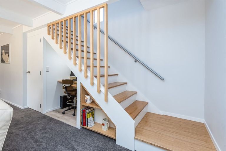 Photo of property in 21 Fovant Street, Russley, Christchurch, 8042