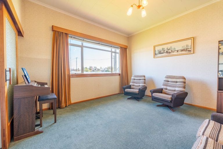 Photo of property in 33 Parsonage Road, Waimate, 7924