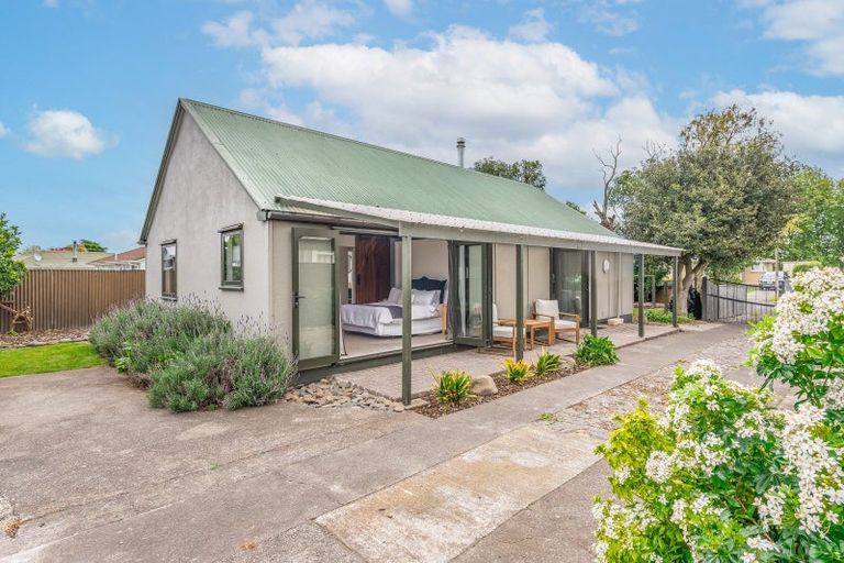Photo of property in 69 Lipscombe Crescent, Havelock North, 4130
