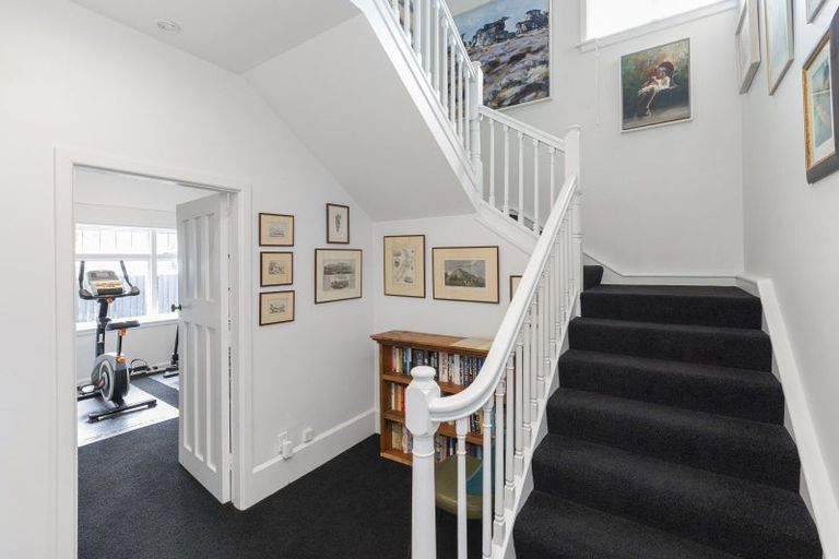 Photo of property in 55 Kotare Street, Fendalton, Christchurch, 8041