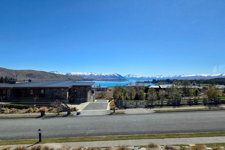 Photo of property in 1 Manning Place, Lake Tekapo, 7999