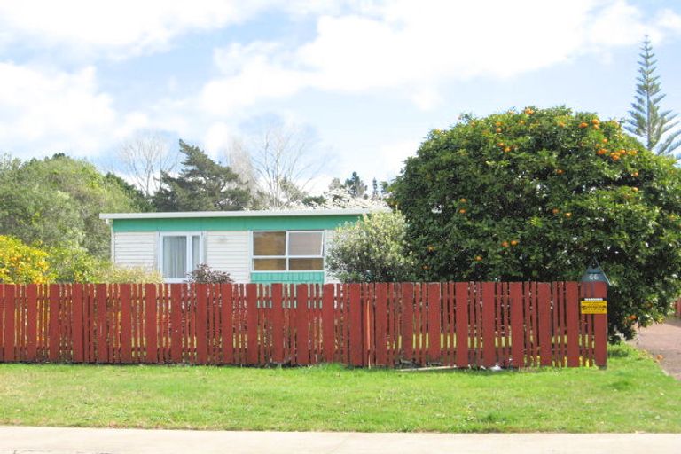 Photo of property in 66 Robinson Road, Whitianga, 3510