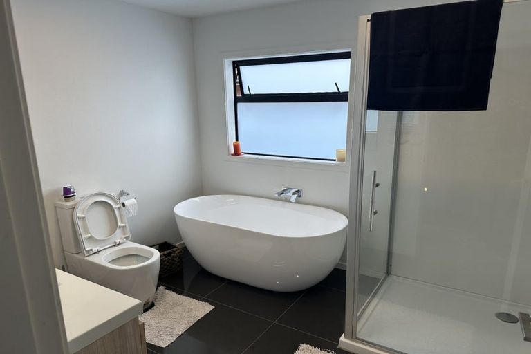 Photo of property in 14 Gallipoli Road, Trentham, Upper Hutt, 5018