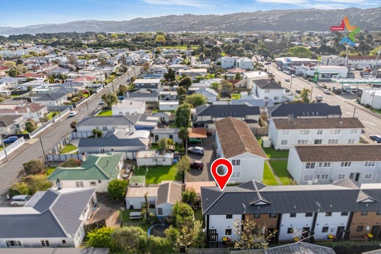 Photo of property in 8/97 Whites Line East, Waiwhetu, Lower Hutt, 5010