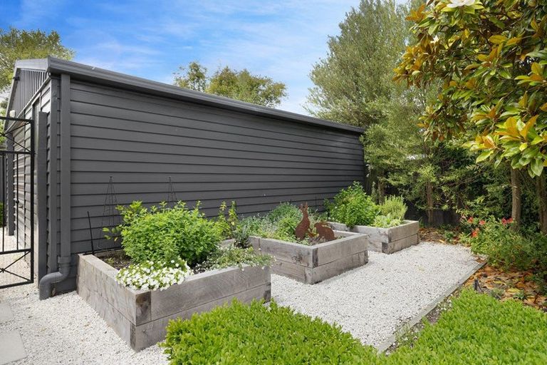 Photo of property in 11 Lloyd Street, Strowan, Christchurch, 8052