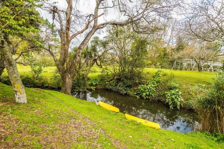 Photo of property in 462 Karaka Road, Karaka, Drury, 2578