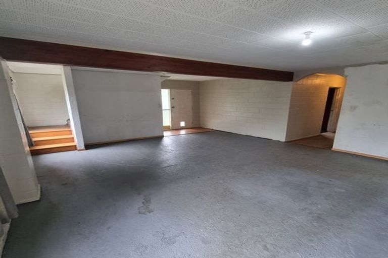 Photo of property in 30 Tomo Street, New Lynn, Auckland, 0600