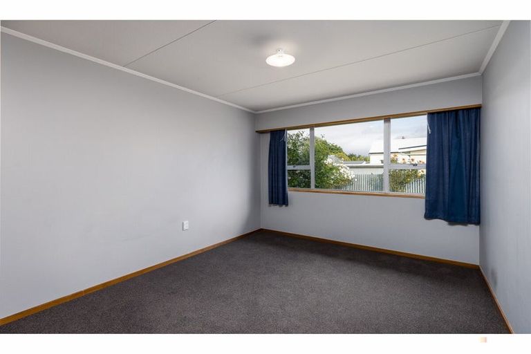 Photo of property in 11 Coronation Street, Waimate, 7924