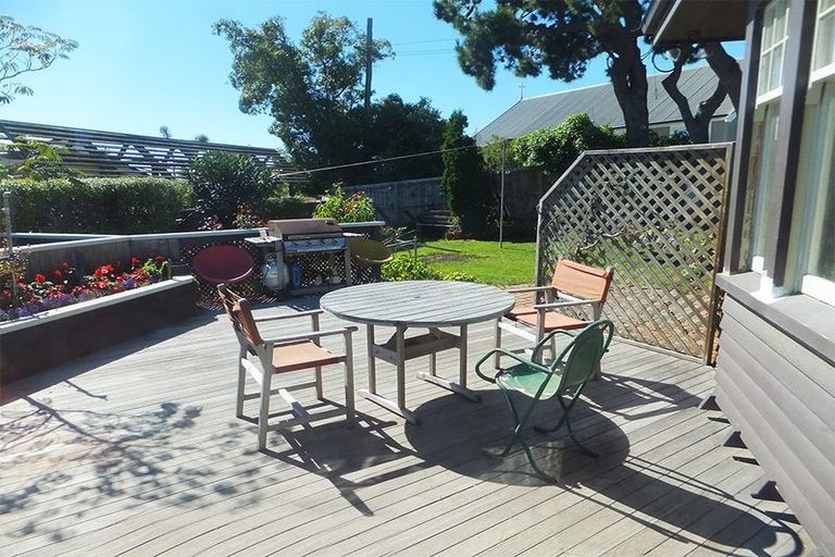 Photo of property in 85 Saint Andrews Hill Road, Mount Pleasant, Christchurch, 8081