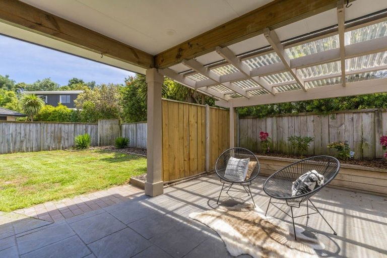 Photo of property in 10 Lorna Irene Drive, Raumati South, Paraparaumu, 5032