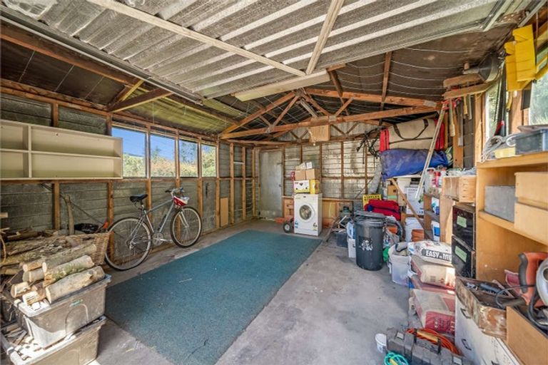 Photo of property in 17 Adderley Terrace, Ravensbourne, Dunedin, 9022