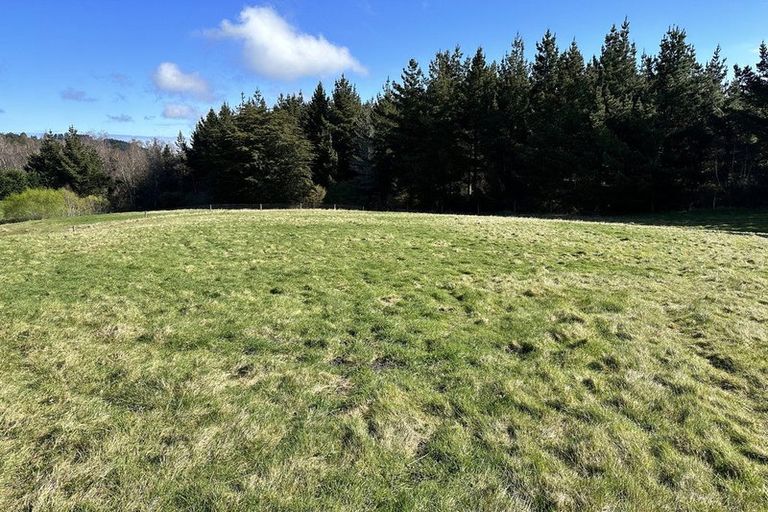 Photo of property in 140 Three Mile Hill Road, North Taieri, 9076