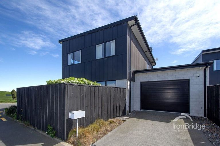 Photo of property in 30 Brian Keogh Lane, Wigram, Christchurch, 8025