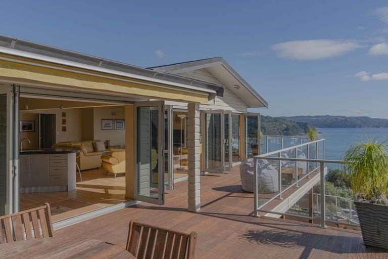 Photo of property in 39 Motuhoa Road, Tairua, 3508