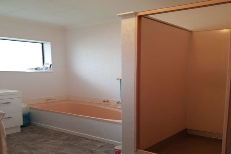 Photo of property in 28a Tukapa Street, Westown, New Plymouth, 4310