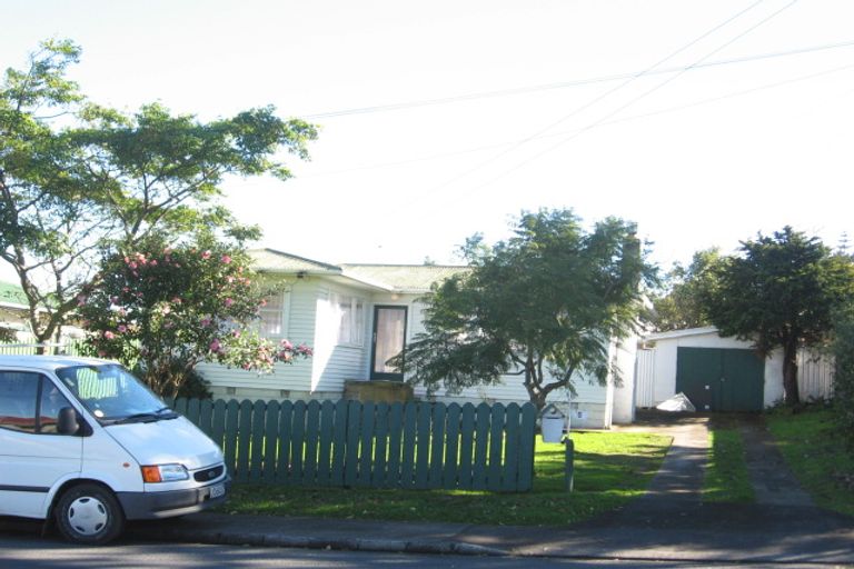 Photo of property in 3 Beatty Avenue, Manurewa, Auckland, 2102