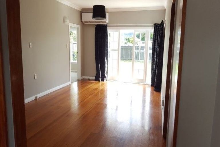Photo of property in 158 Naenae Road, Naenae, Lower Hutt, 5011