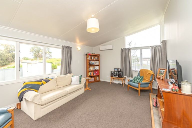 Photo of property in 18 Murch Place, Tawhero, Whanganui, 4500