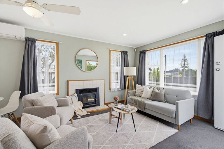 Photo of property in 4 Rathgar Road, Henderson, Auckland, 0610