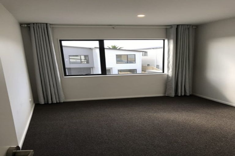 Photo of property in 6 Sophie Lane, Henderson, Auckland, 0612