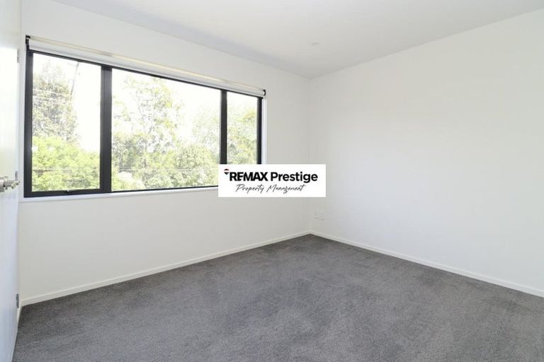 Photo of property in 2 Korokio Lane, Henderson, Auckland, 0612