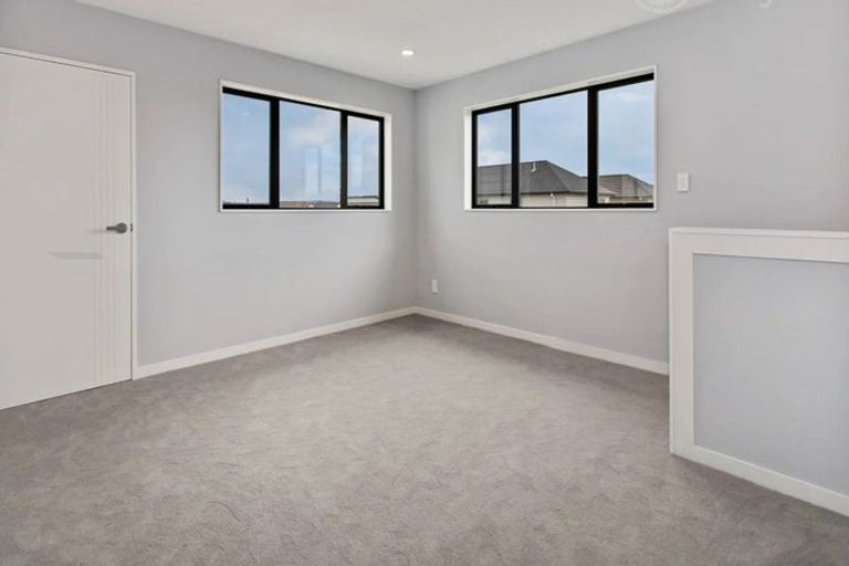 Photo of property in 21 Camp X Place, Whenuapai, Auckland, 0618