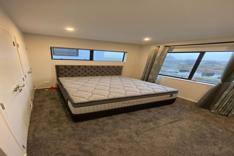 Photo of property in 32 Minhas Road, Papakura, 2110